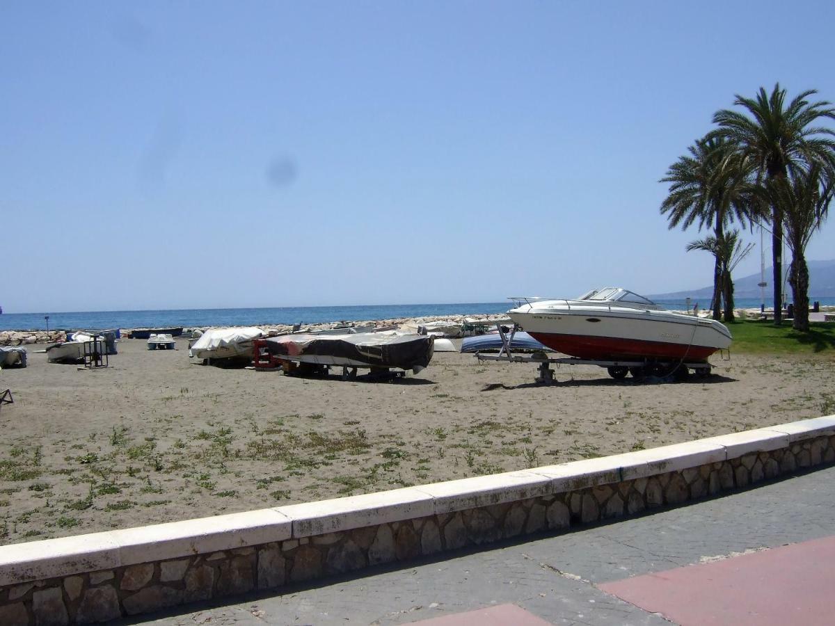Apartment On The Beach Μάλαγα Εξωτερικό φωτογραφία
